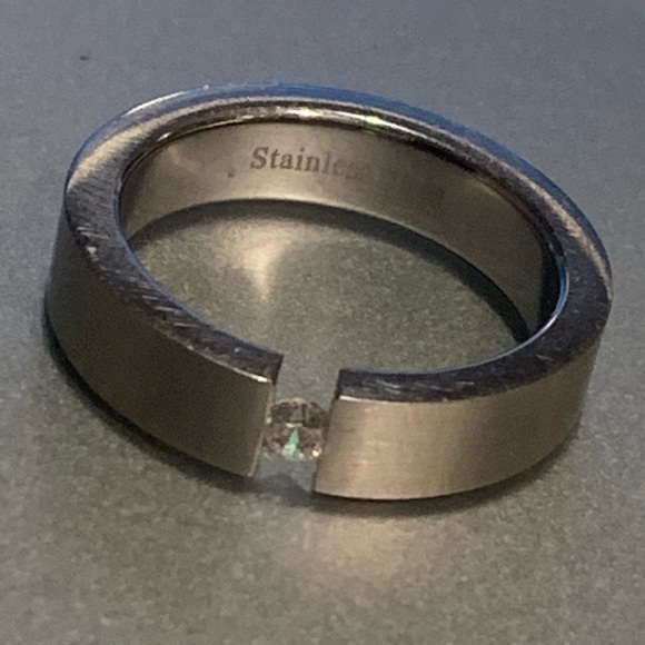 Contemporary Tension Steel/Diamond Solitaire Ring - Picture 5 of 5